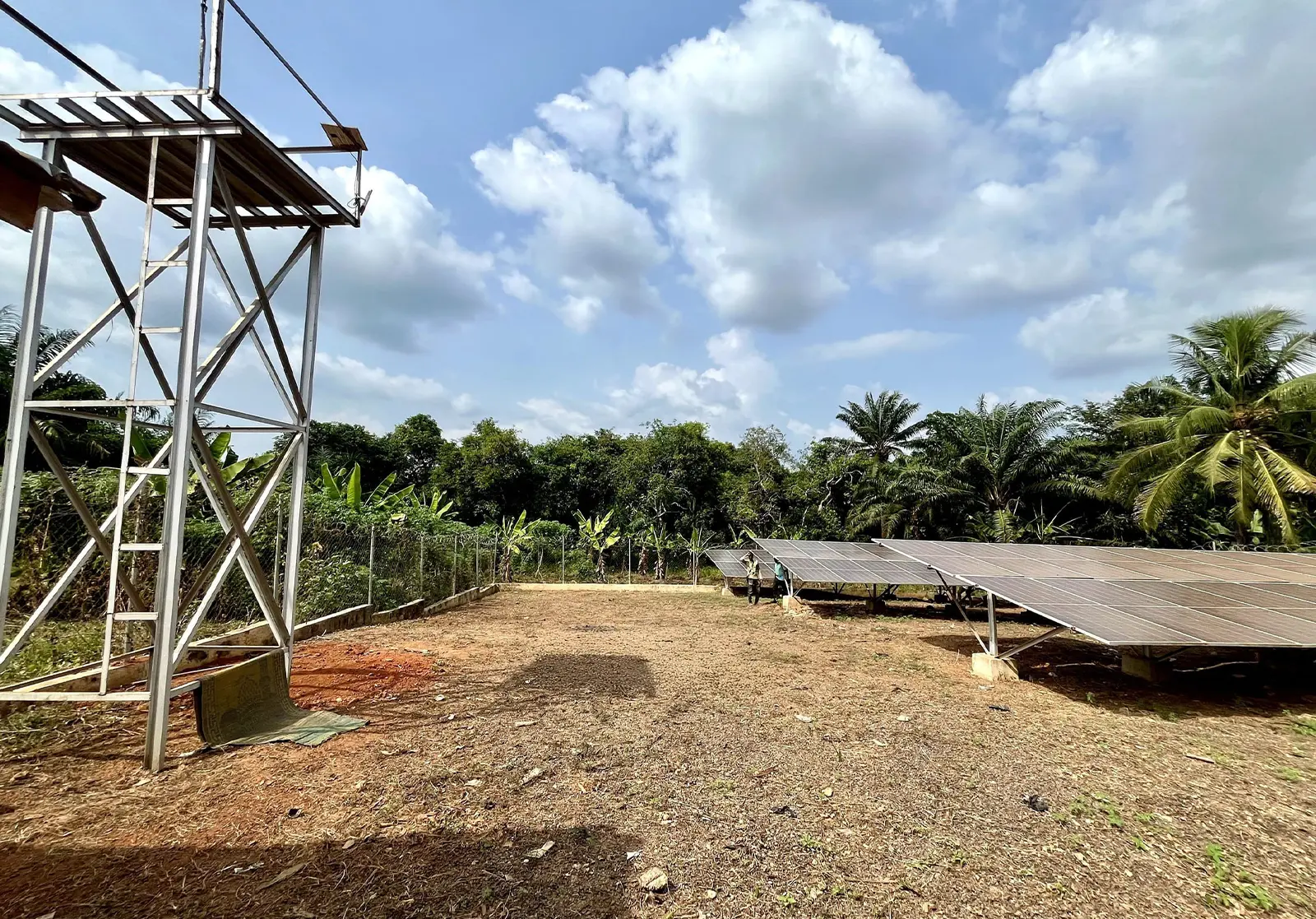 Solar power site with PV array for a rural clinic